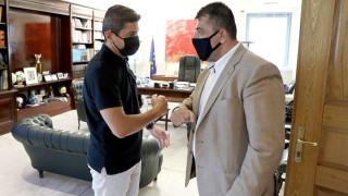 Football League: «Άνοδος για όλους!» - «Kαυτή πατάτα» για τον Αυγενάκη