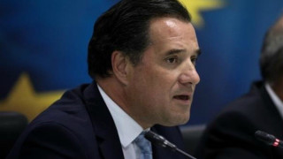 Γεωργιάδης: «22 ή 29 Μαρτίου ανοίγουν τα καταστήματα με SMS στο 13032»