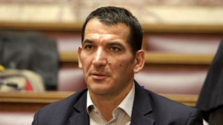 Καμαριανάκης: «Ο Πύρρος Δήμας δίνει μια κλωτσιά και τα διαλύει όλα»