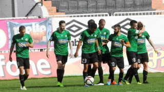 Αγιες μέρες αλλά… έχει και ματς