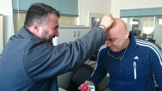 Ραπτόπουλος και Κόκκινος τσουγκρίζουν αυγά και μας... τρελαίνουν! (video)