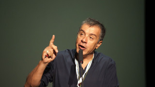 Δριμύτατη επίθεση Στ.Θεοδωράκη στην κυβέρνηση