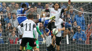 Δεν -Χ-άρηκε κανείς στη Γένοβα