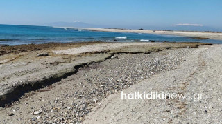 Χαλκιδική: Η άμπωτη εξαφάνισε τη θάλασσα στο Ποσείδι
