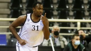 Οι «ασπρόμαυρες» ευχές στον εορτάζοντα Τέρνερ