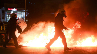 Νέα Σμύρνη: Μάχες σώμα με σώμα - Εικόνες από drone της ΕΛ.ΑΣ (pics & vids)