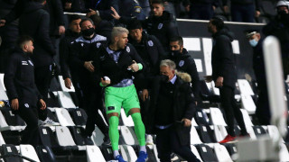 Ο Πασχαλάκης πρέπει να φύγει γιατί είναι μέτριος τερματοφύλακας, όχι γιατί «χρεώνεται» κακή συμπεριφορά στον... καλό οπαδό