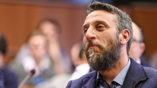 Καφές και άλλοι 12 προς Ζαγοράκη: «Πράξε το αυτονόητο...»