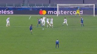 Ο Κριστιάνο άνοιξε τα... πόδια στο 2-2 της Πόρτο