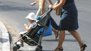 Νέα μέτρα για ευάλωτες ομάδες -«Νταντά της γειτονιάς» και «προσωπικός βοηθός»