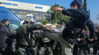 Βουλευτής καταγγέλει καθηγητές του ΑΠΘ: Μαζεύουν χρήματα για συλληφθέντες