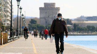 Live: Ανακοινώσεις για click in shop στη Θεσσαλονίκη, εμπορικά κέντρα και κέντρα αισθητικής