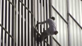 Ισπανία: Βρετανός σκαρφάλωσε σε έναν από τους ψηλότερους ουρανοξύστες της Ευρώπης