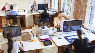 Καταργείται το 8ωρο, δεν θα πληρώνονται υπερωρίες; -Ποιος το καταγγέλει