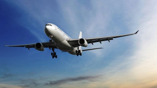 Κορωνοϊός: Παρατείνονται οι περιορισμοί στις αεροπορικές πτήσεις