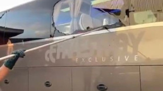 Χαμός στο Λίβερπουλ: Έσπασαν το πούλμαν της Ρεάλ!