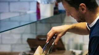 Success Story: Ο Θεσσαλονικιός που έβαλε στο μενού των Νορβηγών τον ελληνικό γύρο