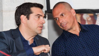 Διεθνής Τύπος: Ο Τσίπρας θα «αδειάσει» τον Βαρουφάκη