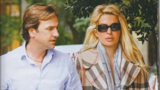 «Είναι γεγονός. Αρραβώνιασα την Ελένη Μενεγάκη και τον Μάκη Παντζόπουλο»