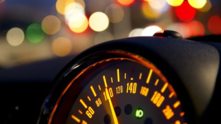 Όριο ταχύτητας ανάλογα με το αυτοκίνητο! Ριζοσπαστική πρόταση καθηγητή πνευμονολογίας