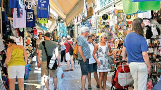 Το τέλος του lockdown -Ετσι θα φτάσουμε στην πλήρη άρση των μέτρων