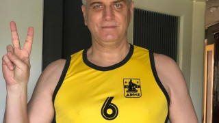 Ο Βλαδίμηρος Κυριακίδης με τη θρυλική φανέλα του Αυτοκράτορα