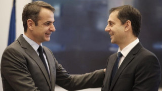 Το επικοινωνιακό κενό στη Θεσσαλονίκη και το μήνυμα Μητσοτάκη στους βουλευτές του