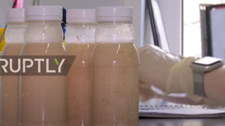 Αυτό μάλιστα... Πόσιμο εμβόλιο, με γεύση φράουλας, σχεδιάζουν στη Ρωσία