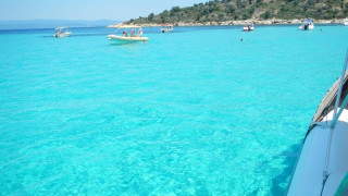 Ελλάδα: Δεύτερη παγκοσμίως σε γαλάζιες σημαίες με 545 παραλίες! – Όλη η λίστα