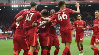 Στα αστέρια Λίβερπουλ και Τσέλσι, χαρακίρι για τη Λέστερ