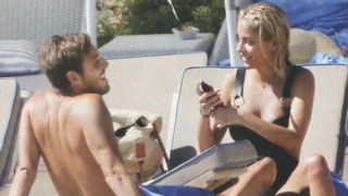  Οι βουτιές της σέξι Δούκισσας στη Μύκονο! (ΒΙΝΤΕΟ) 