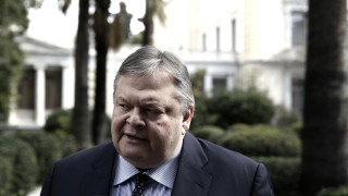 ΠΑΣΟΚ: Να μας πει ο πρωθυπουργός αν έγινε συζήτηση για διπλό νόμισμα και Guero