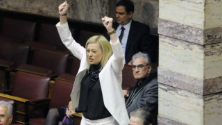 Τα δάκρυα της Ραχήλ Μακρή στο άνοιγμα της ΕΡΤ (ΒΙΝΤΕΟ) 