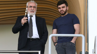 Γιώργο, τον αντίπαλο δεν τον πατάς όταν είναι πεσμένος...