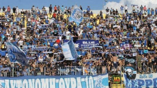 ΔΕΙΤΕ ΤΟ ΒΙΝΤΕΟ: Πρόταση γάμου στο ημίχρονο του Ηρακλής - Λάρισα! 