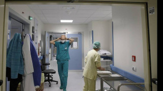 Κορωνοϊός: Αποσυμφορούνται τα νοσοκομεία, αναπνέει το ΕΣΥ