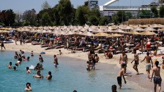 Η «πανδημία» της Μυκόνου... μετακόμισε Χαλκιδική: Απογοητευτικά τα νούμερα του τουρισμού