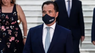 Άδωνις για το... «Ακετοκούνμπο»: «Να ζητήσω συγνώμη για ένα σαρδάμ;»