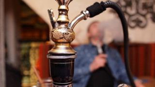 Μύκονος: Σαουδάραβες τουρίστες εκβιάστηκαν και πλήρωσαν ναργιλέ…7.700 ευρώ!