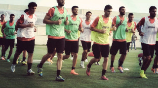 Λύση συνεργασίας με τρεις