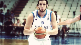 «Κρέμασε» την Εθνική ο Κουφός