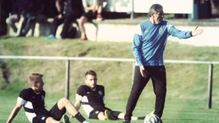 Ο Αγγελος, τα... 25 κουμπιά και ο σοφός Γκιούλα Λόραντ