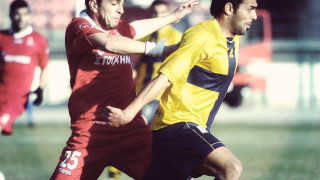 Επιστροφή Περπερίδη, ανανέωσαν τρεις