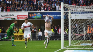 Στην Bundesliga 2 Φράιμπουργκ, Πάντερμπορν - Μπαράζ το Αμβούργο 