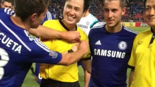 Ο Αθπιλικουέτα έδειξε κίτρινη κάρτα στο διαιτητή! (Vid)