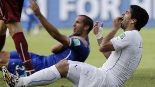 Αρση της τιμωρίας Σουάρες ζητούν οι Ουρουγουανοί