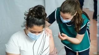 Το... δράμα των ανεμβολίαστων: Όλα τα νέα μέτρα που θα ισχύσουν από τις 13/09