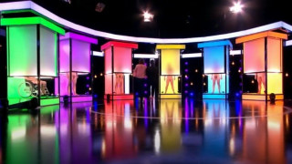 Naked Attraction: Το εντελώς γυμνό dating ριάλιτι που σαρώνει στη Μεγάλη Βρετανία