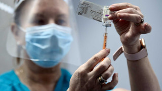 Θεοδωρίδου: «Τα επικαιροποιημένα εμβόλια αντιμετωπίζουν τις μεταλλάξεις που δεν έχουν εκδηλωθεί ακόμη»