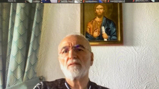 Φωτογραφία: Η συζήτηση του Ιβάν Σαββίδη με το ιατρικό τιμ